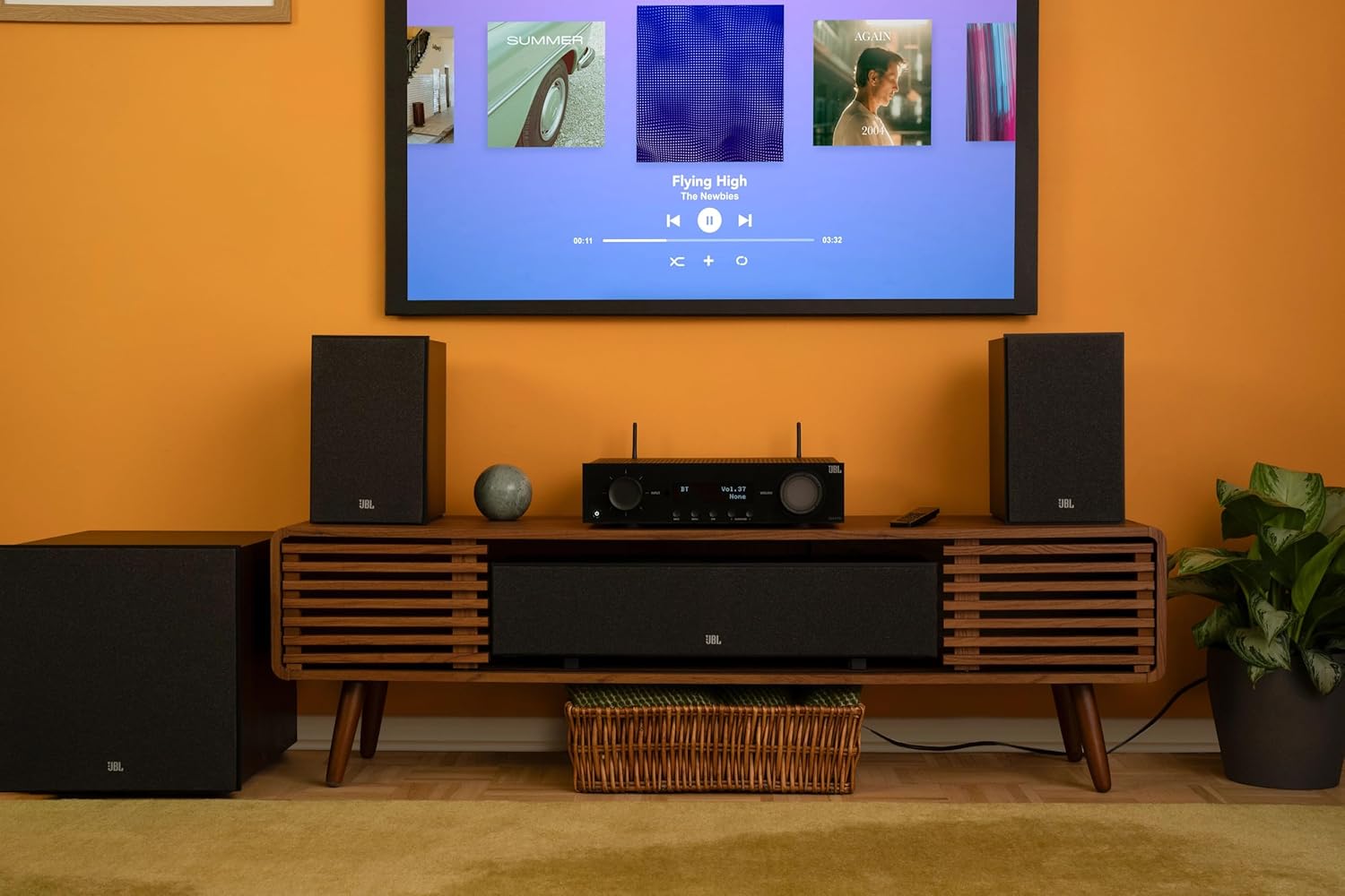 STAGE250BBLK Lifestyle